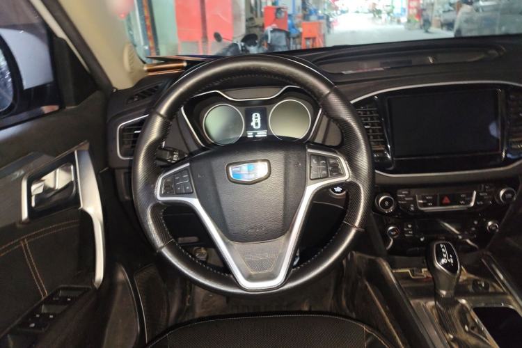 Used Geely Auto Vision X6 2016 1.3T CVT Flagship Model
