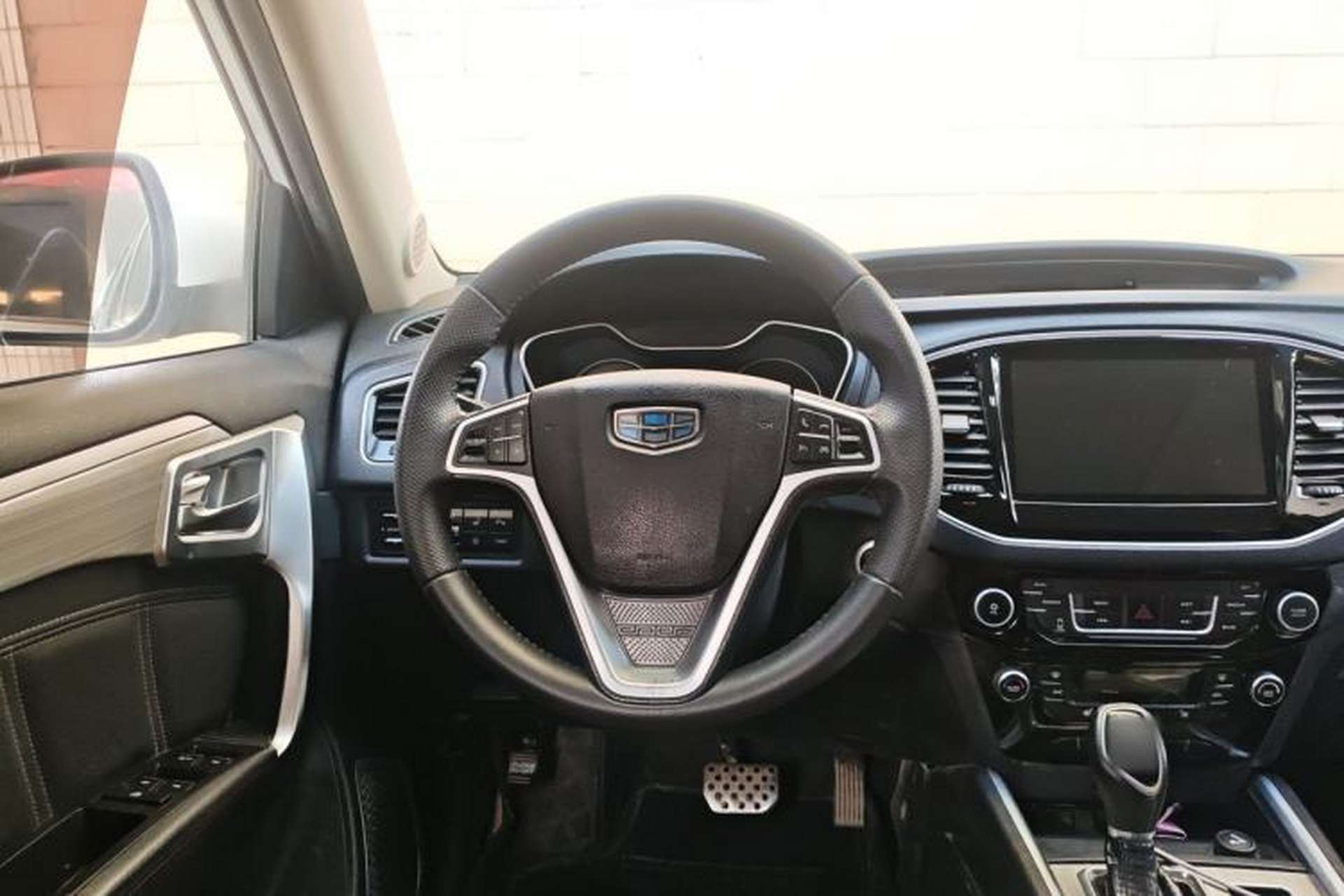 Used Geely Auto Vision X6 2016 1.3T CVT Flagship Model Steering Wheel