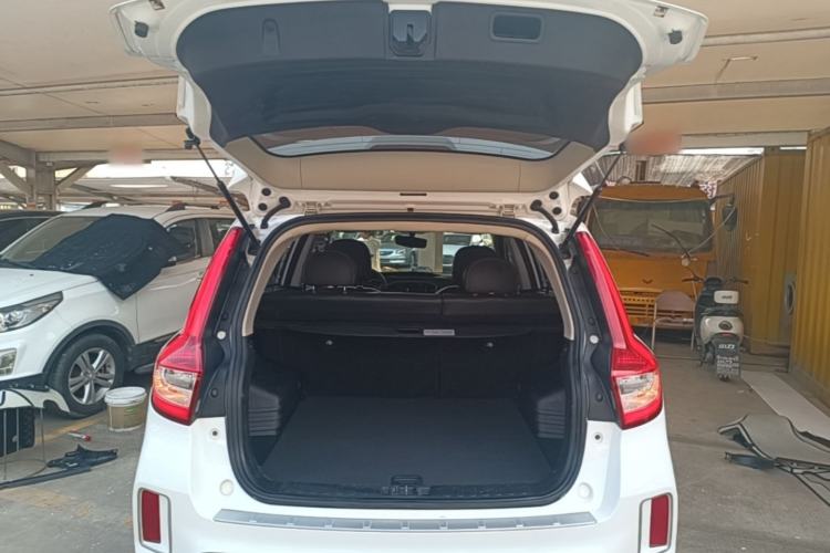Used Geely Auto Vision X6 2016 1.8L Manual Luxury Model Trunk