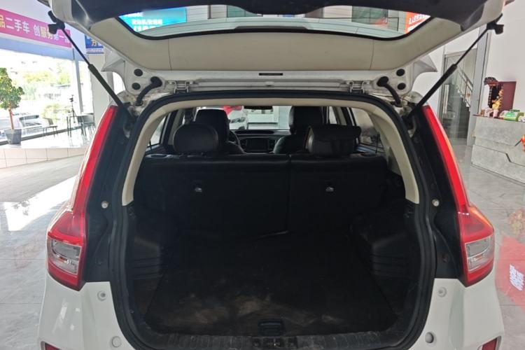 Used Geely Auto Vision X6 2016 1.8L Manual Luxury Model Trunk
