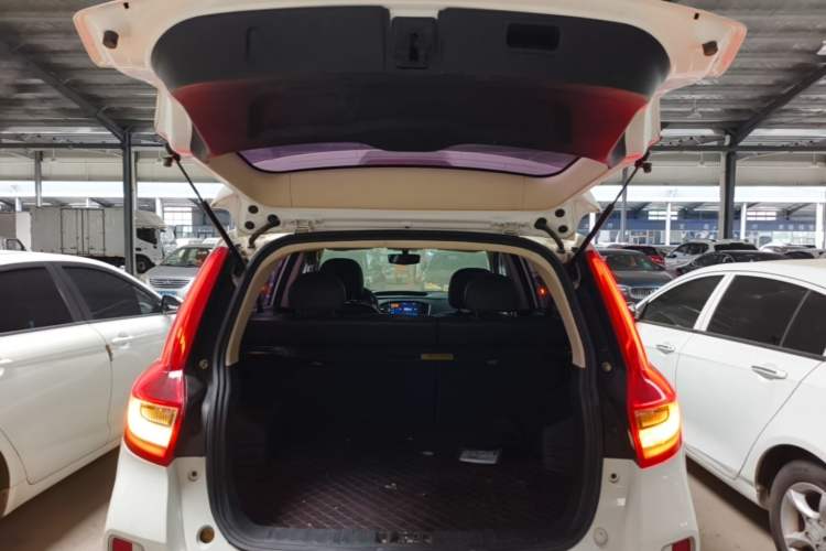 Used Geely Auto Vision X6 2016 1.8L Manual Luxury Model Trunk