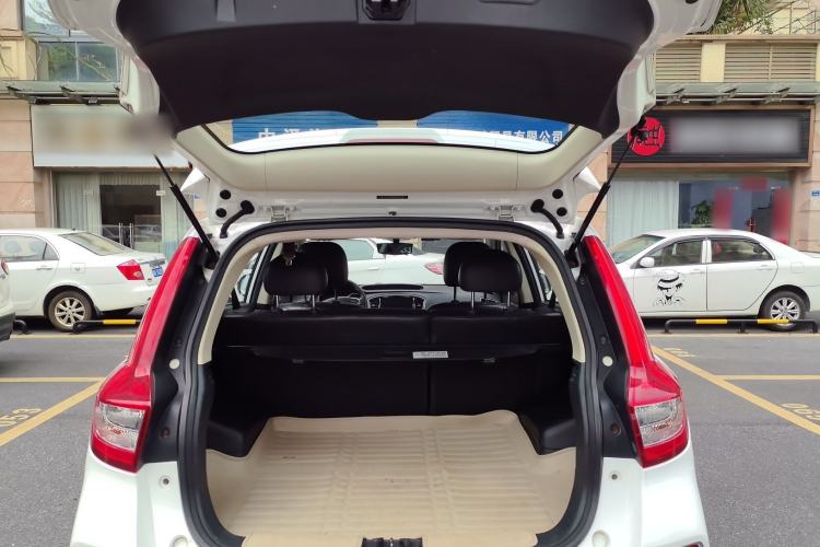 Used Geely Auto Vision X6 2016 1.3T CVT Luxury Model Trunk