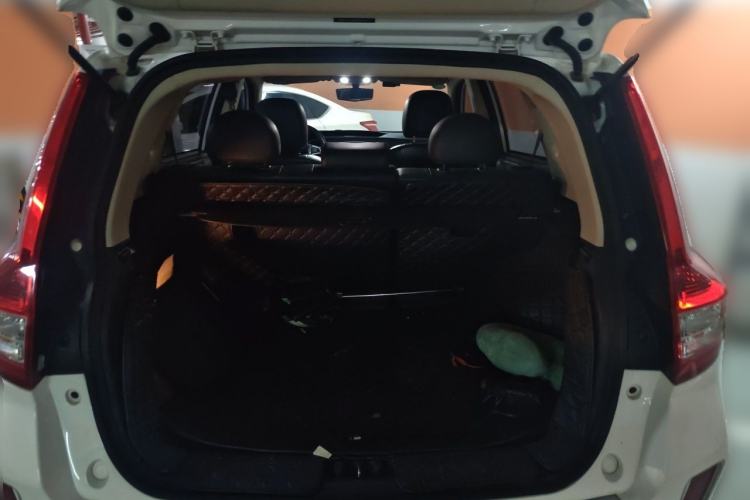 Used Geely Auto Vision X6 2016 1.3T CVT Flagship Model Trunk
