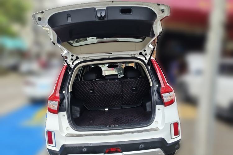 Used Geely Auto Vision X6 2016 1.3T CVT Flagship Model Trunk