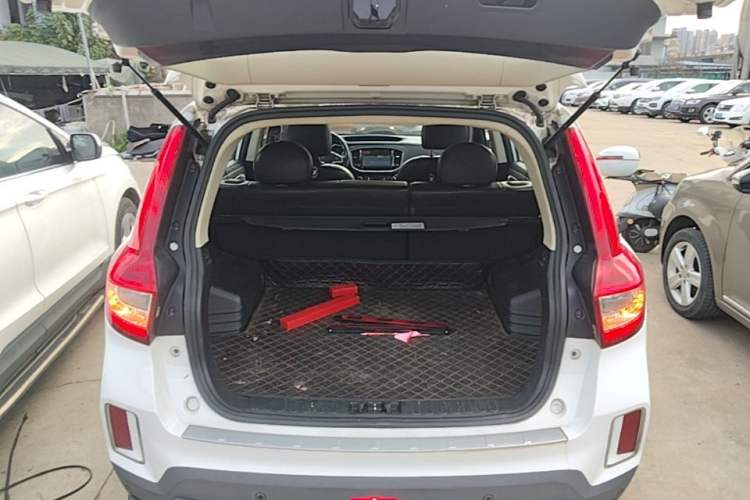 Used Geely Auto Vision X6 2016 1.3T CVT Luxury Model Trunk