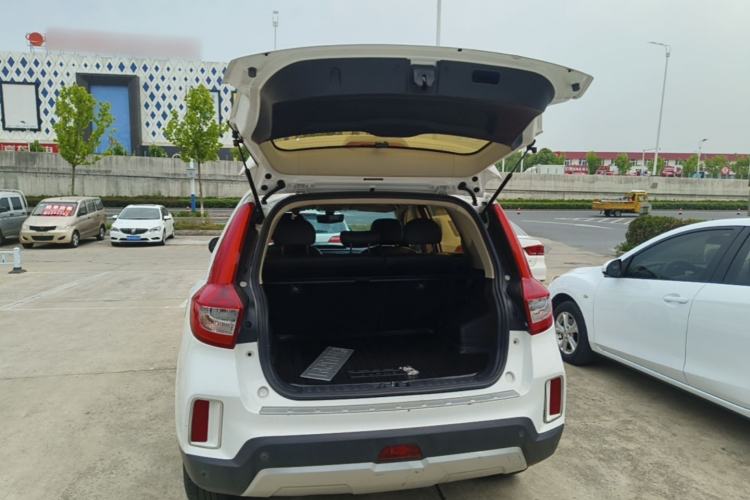 Used Geely Auto Vision X6 2016 1.3T CVT Flagship Model Trunk