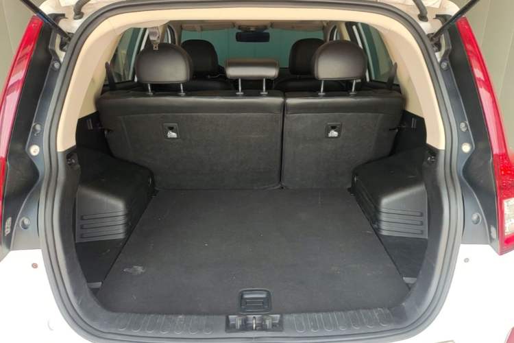 Used Geely Auto Vision X6 2016 1.3T CVT Flagship Model Trunk