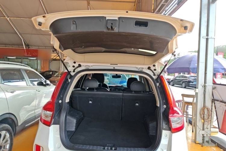 Used Geely Auto Vision X6 2016 1.8L Manual Luxury Model Trunk