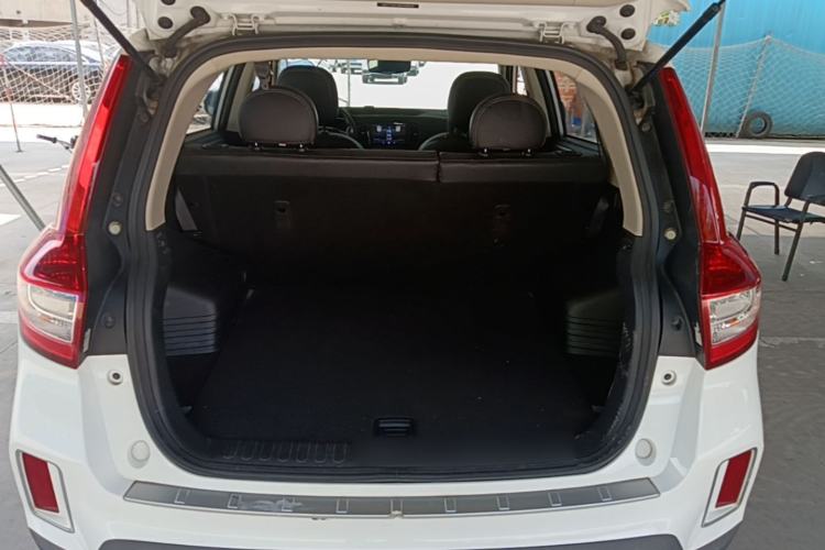Used Geely Auto Vision X6 2016 1.8L Manual Luxury Model Trunk
