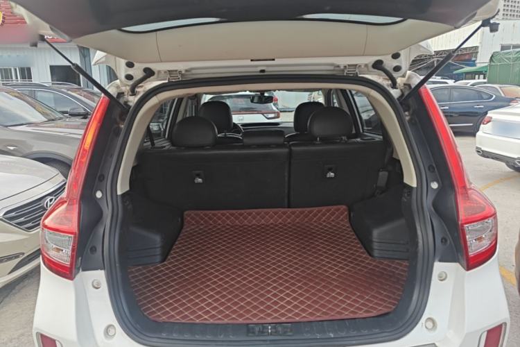 Used Geely Auto Vision X6 2016 1.3T CVT Flagship Model Trunk