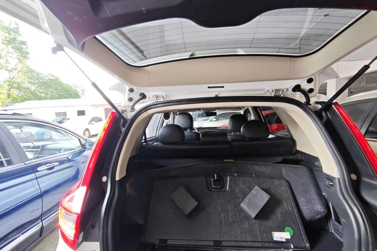 Used Geely Auto Vision X6 2016 1.3T CVT Flagship Model Trunk