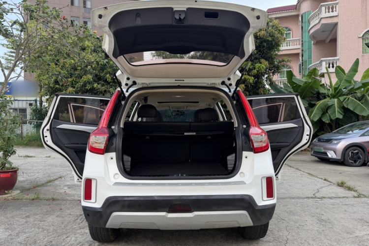 Used Geely Auto Vision X6 2016 1.3T CVT Luxury Model Trunk