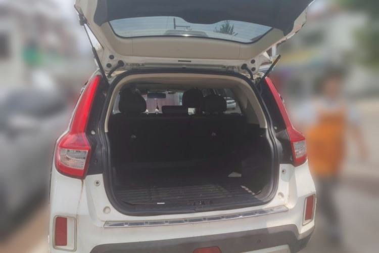 Used Geely Auto Vision X6 2016 1.3T CVT Flagship Model Trunk