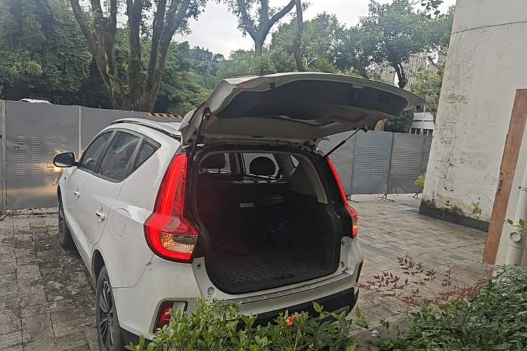 Used Geely Auto Vision X6 2016 1.3T CVT Luxury Model Trunk