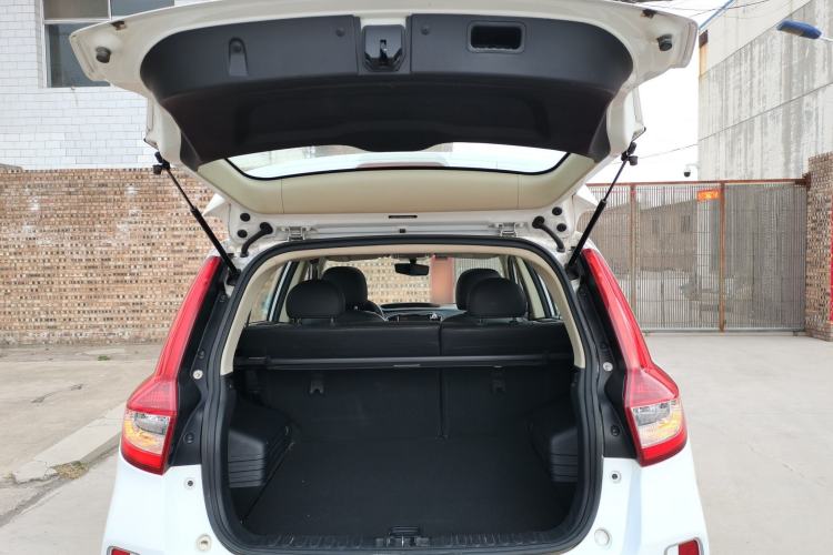 Used Geely Auto Vision X6 2016 1.3T CVT Luxury Model Trunk
