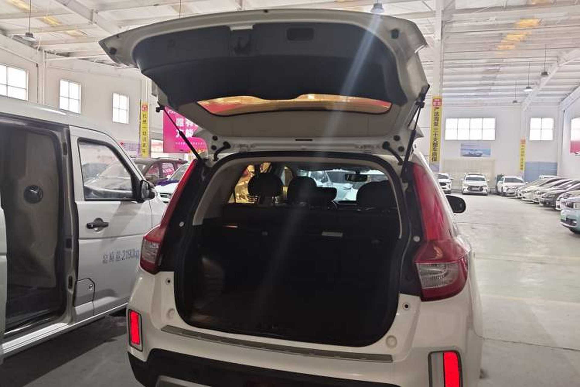 Used Geely Auto Vision X6 2016 1.3T CVT Flagship Model Trunk