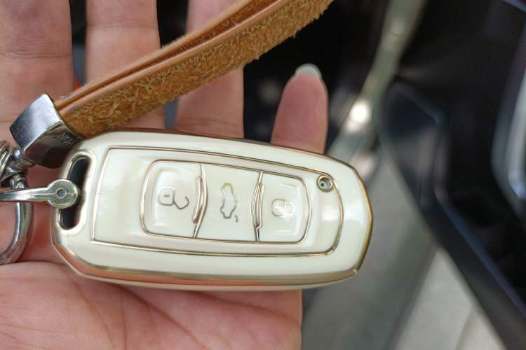 Used Geely Auto Vision X6 2016 1.3T CVT Flagship Model Vehicle Key
