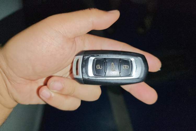 Used Geely Auto Vision X6 2016 1.8L Manual Luxury Model Vehicle Key
