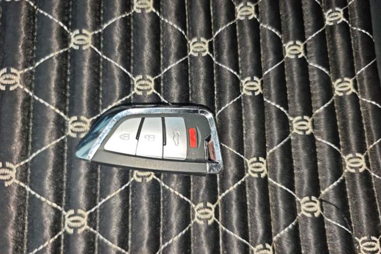 Used Geely Auto Vision X6 2016 1.8L Manual Luxury Model Vehicle Key