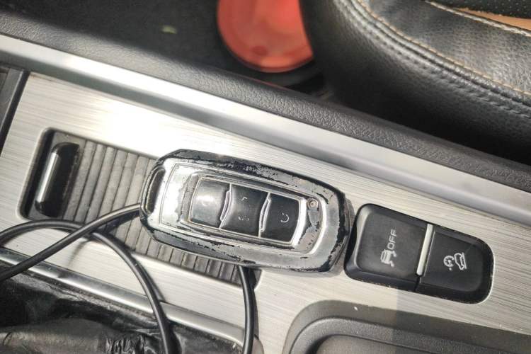 Used Geely Auto Vision X6 2016 1.3T CVT Luxury Model Vehicle Key