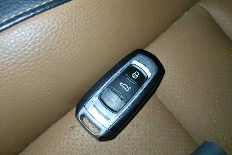 Used Geely Auto Vision X6 2016 1.3T CVT Flagship Model Vehicle Key