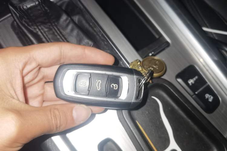 Used Geely Auto Vision X6 2016 1.3T CVT Flagship Model Vehicle Key