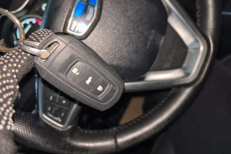 Used Geely Auto Vision X6 2016 1.3T CVT Flagship Model Vehicle Key