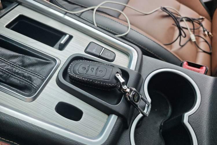 Used Geely Auto Vision X6 2016 1.3T CVT Flagship Model Vehicle Key