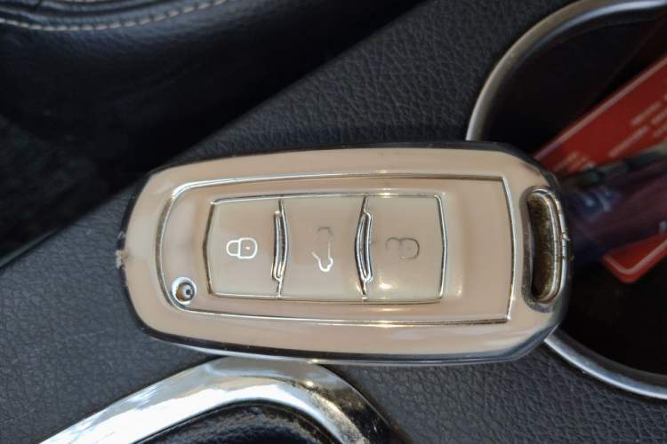 Used Geely Auto Vision X6 2016 1.8L Manual Luxury Model Vehicle Key