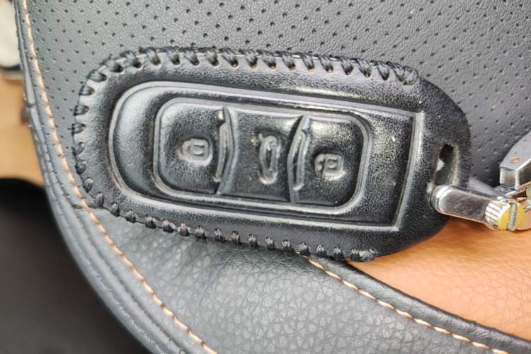 Used Geely Auto Vision X6 2016 1.3T CVT Luxury Model Vehicle Key