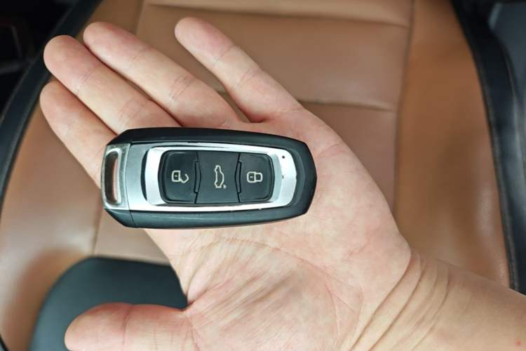 Used Geely Auto Vision X6 2016 1.3T CVT Flagship Model Vehicle Key