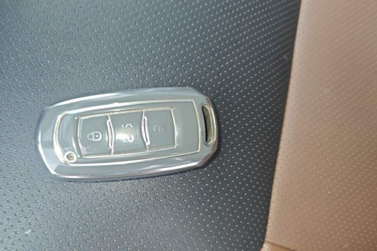 Used Geely Auto Vision X6 2016 1.3T CVT Flagship Model Vehicle Key
