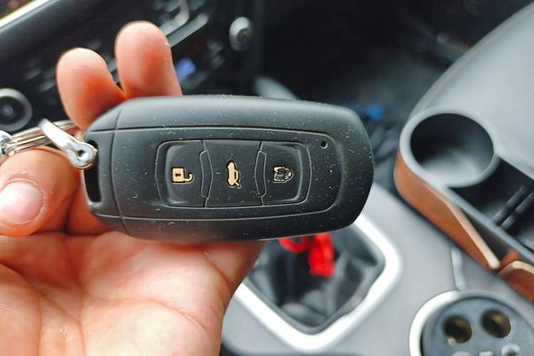 Used Geely Auto Vision X6 2016 1.8L Manual Luxury Model Vehicle Key