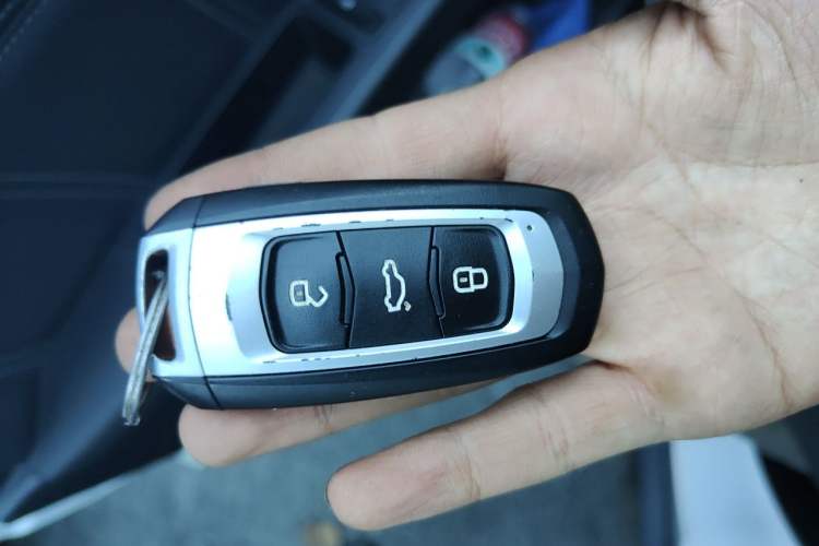Used Geely Auto Vision X6 2016 1.8L Manual Luxury Model Vehicle Key