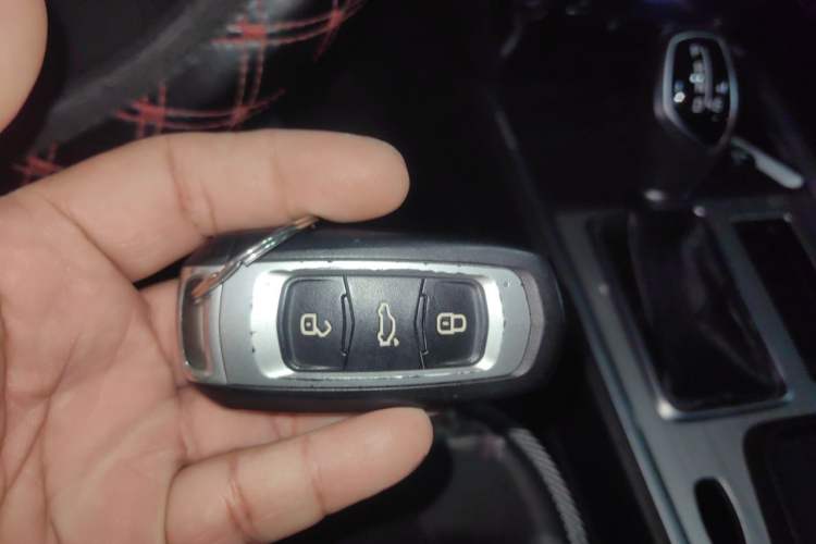 Used Geely Auto Vision X6 2016 1.3T CVT Flagship Model Vehicle Key
