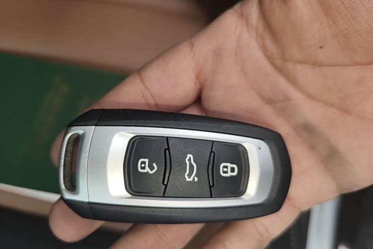 Used Geely Auto Vision X6 2016 1.3T CVT Luxury Model Vehicle Key