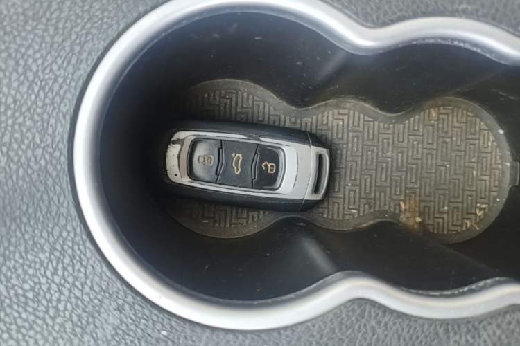 Used Geely Auto Vision X6 2016 1.8L Manual Luxury Model Vehicle Key
