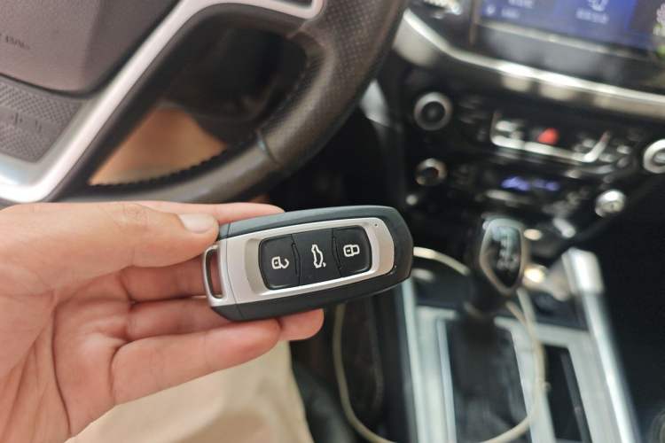 Used Geely Auto Vision X6 2016 1.3T CVT Flagship Model Vehicle Key