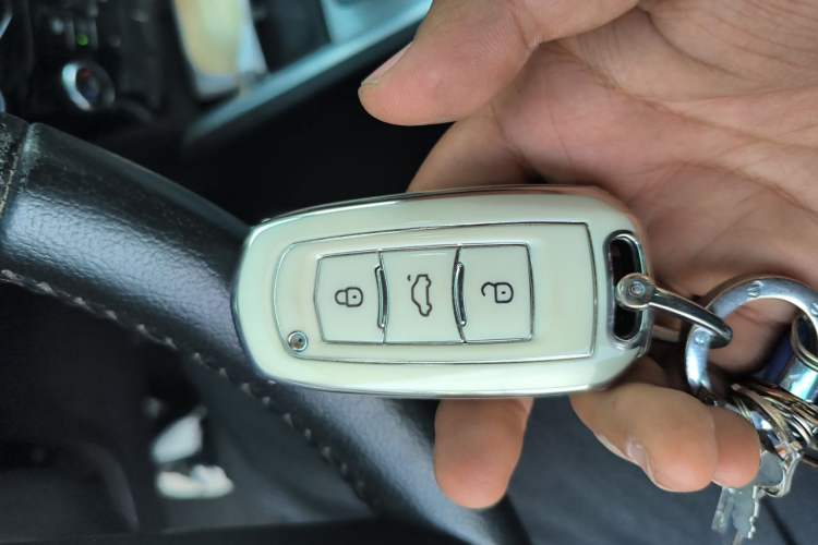 Used Geely Auto Vision X6 2016 1.3T CVT Flagship Model Vehicle Key