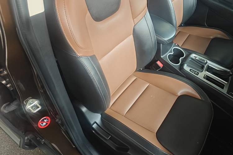 Used Geely Auto Vision X6 2016 1.3T CVT Luxury Model Right Front Seat
