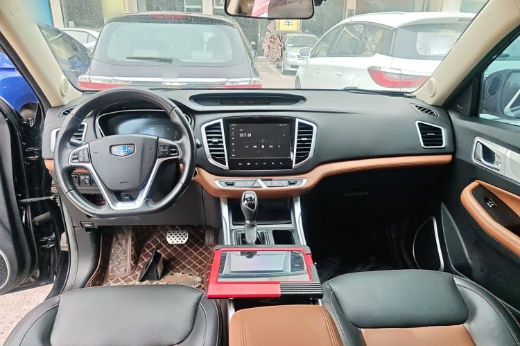 Used Geely Auto Vision X6 2018 1.4T CVT 4G Connected Luxury Version Center Console