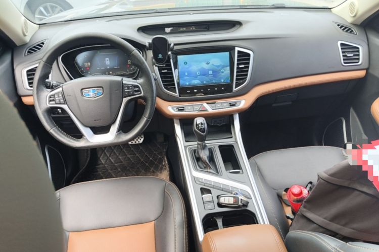 Used Geely Auto Vision X6 2018 1.4T CVT 4G Connected Luxury Version Center Console