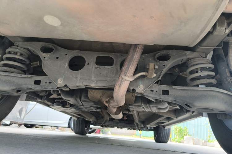 Used Geely Auto Vision X6 2018 1.4T CVT 4G Connected Luxury Version Chassis Rear