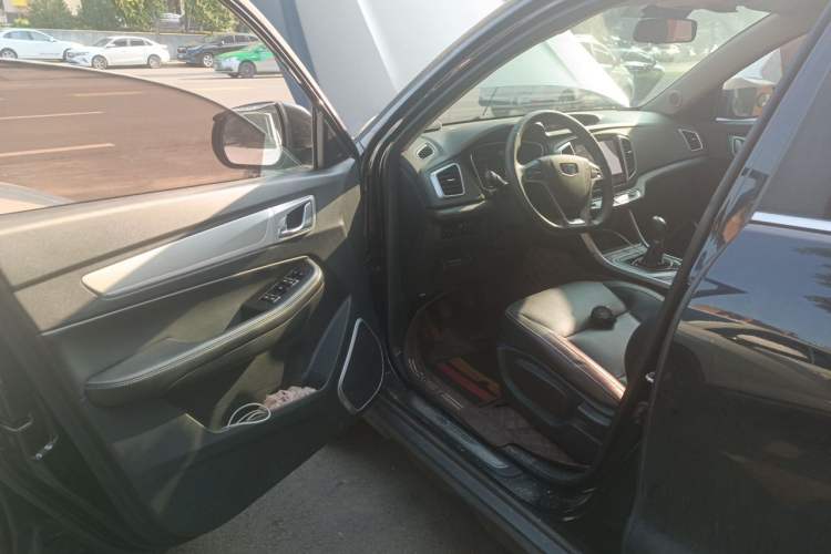 Used Geely Auto Vision X6 2018 1.8L Manual 4G Connect Luxury Edition Driver Seat