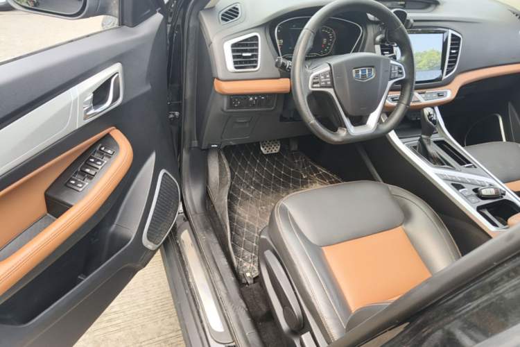 Used Geely Auto Vision X6 2018 1.4T CVT 4G Connected Luxury Version Driver Seat