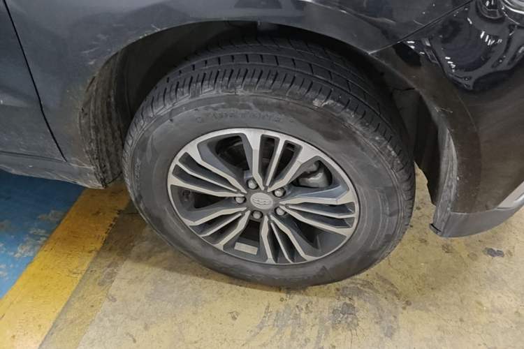 Used Geely Auto Vision X6 2018 1.8L Manual 4G Connect Luxury Edition Exterior 7