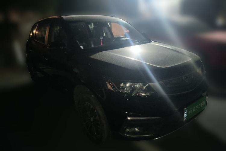Used Geely Auto Vision X6 2018 1.8L Manual 4G Connect Luxury Edition Front Right 45 Deg