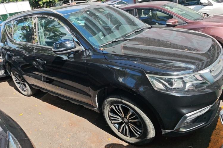 Used Geely Auto Vision X6 2018 1.8L Manual 4G Connect Luxury Edition Front Right 45 Deg