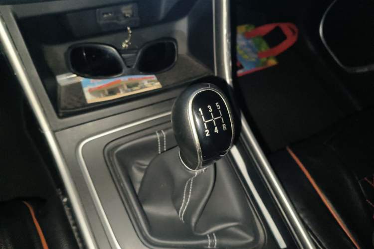 Used Geely Auto Vision X6 2018 1.8L Manual 4G Connect Luxury Edition Gear Lever