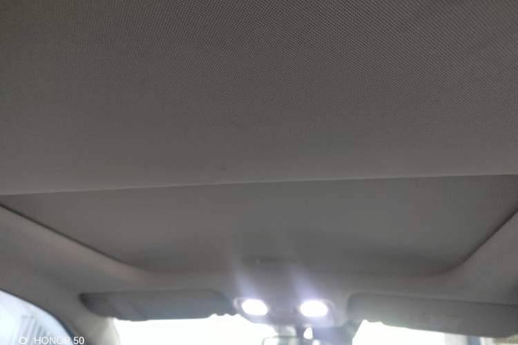 Used Geely Auto Vision X6 2018 1.4T CVT 4G Connected Luxury Version Headliner